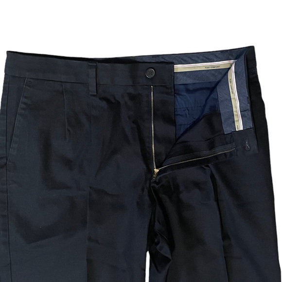 Dockers Flex Comfort Black Pants, Pleated Front, Cotton - Picture 3 of 11